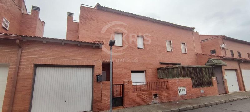 Residenza di città in vendita Chozas De Canales, Toledo. Ref: 13987. Inmobiliaria Akris
