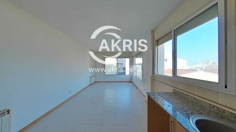 Piso en venta Terrassa, Barcelona. Ref: 1417. Inmobiliaria Akris