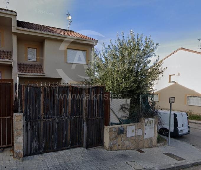 Chalet Ocupado en Méntrida - Foto 1