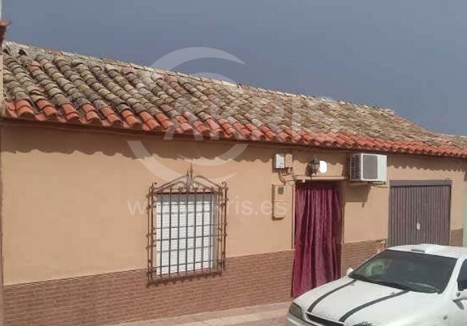 Freistehende Villa zu verkaufen Quero, Toledo. Ref: 14383. Inmobiliaria Akris