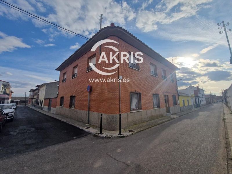 Chalet Independiente en venta Mocejon, Toledo. Ref: 14590. Inmobiliaria Akris