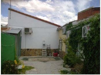 Chalet Independiente en venta Cuerva, Toledo. Ref: 14974. Inmobiliaria Akris