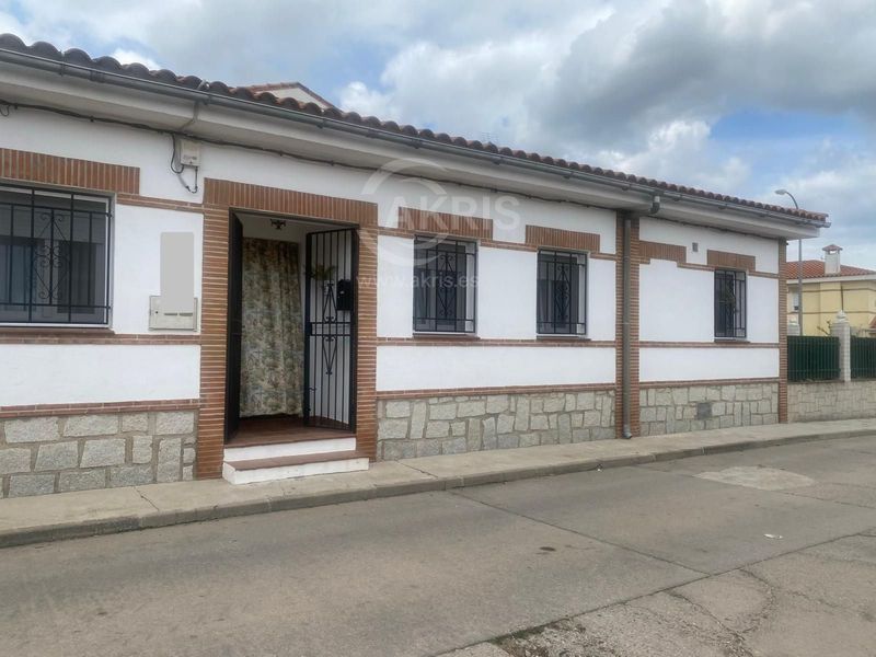 Chalet Independiente en venta Casar De Escalona, El, Toledo. Ref: 15352. Inmobiliaria Akris