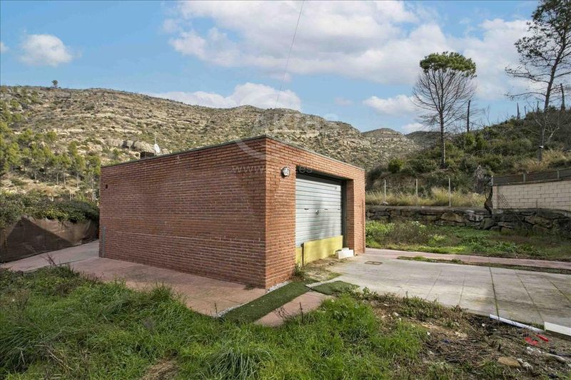 Chalet Independiente en venta El Pont De Vilomara i Rocafort, Barcelona. Ref: 15371. Inmobiliaria Akris