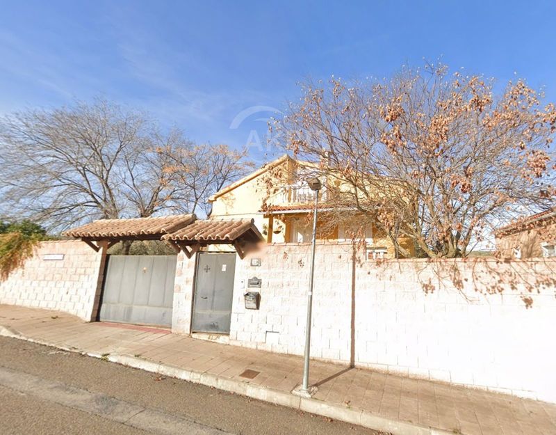 Chalet Independiente en venta Cobisa, Toledo. Ref: 15401. Inmobiliaria Akris