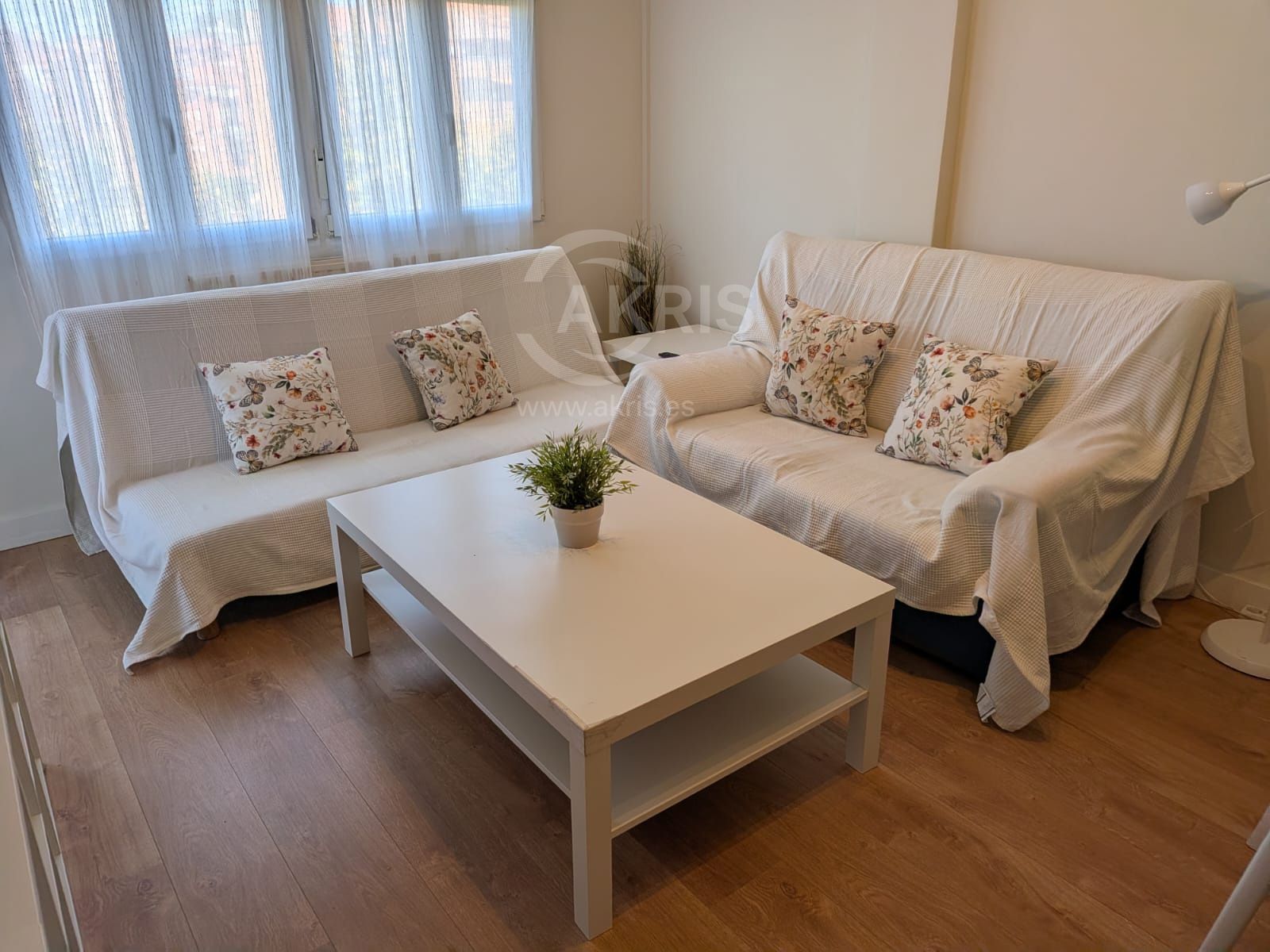 ¡ESPECTACULAR Y REFORMADO! 4 dorm. con piscina y parking en Buenavista - Foto 12