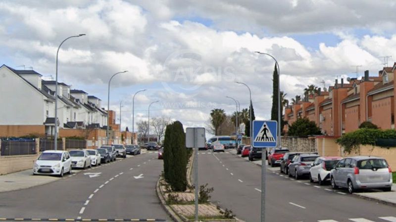 Adosado en venta Parla, Madrid. Ref: 15435. Inmobiliaria Akris