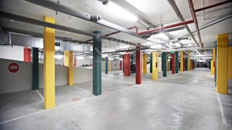 Garaje en venta Terrassa, Barcelona. Ref: 15454. Inmobiliaria Akris