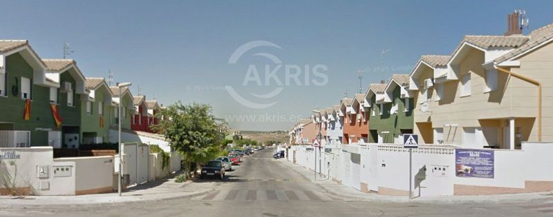 Adosado en venta Ontigola, Toledo. Ref: 15463. Inmobiliaria Akris