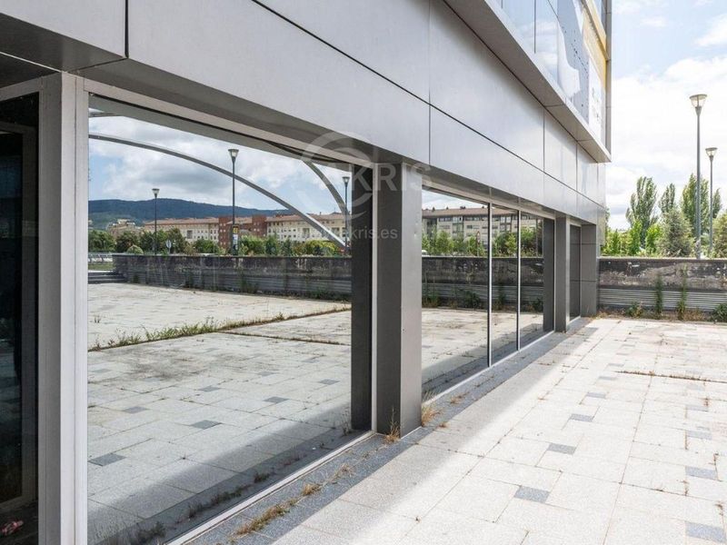 Gewerbliche raum zu verkaufen Pamplona/Iruña, Navarra. Ref: 15469. Inmobiliaria Akris