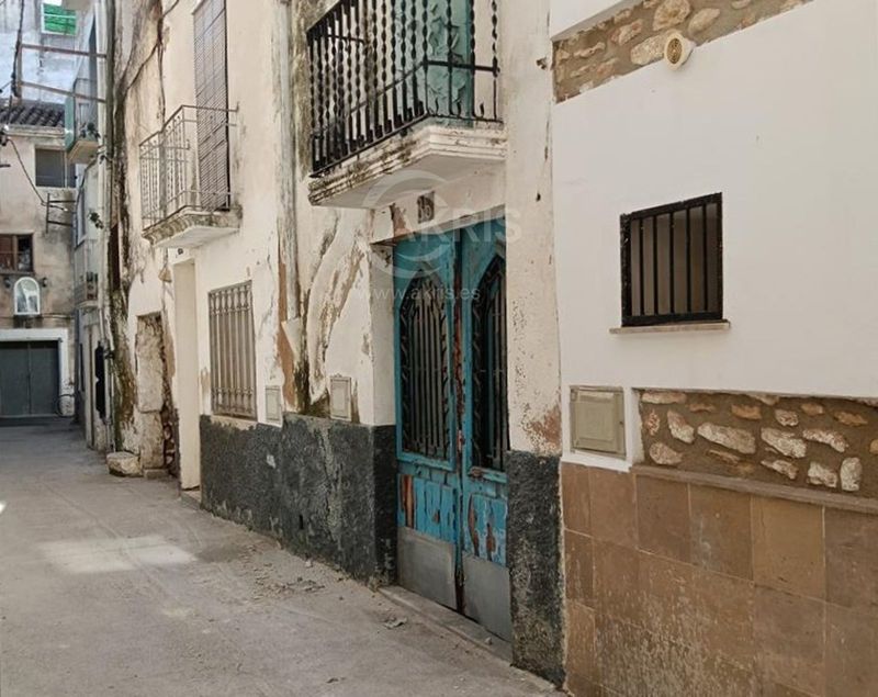 Adosado en venta Ulldecona, Tarragona. Ref: 15471. Inmobiliaria Akris