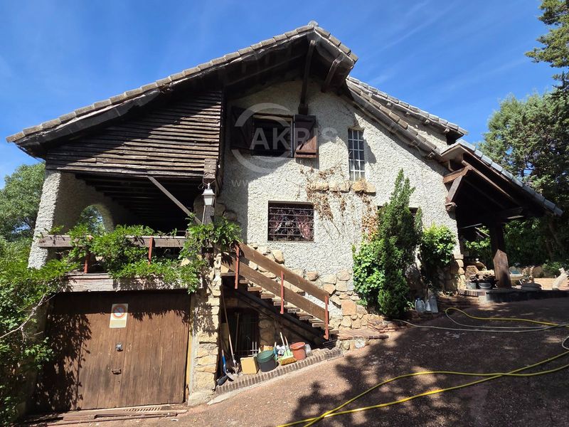 Freistehende Villa zu verkaufen Hontanar, Toledo. Ref: 15509. Inmobiliaria Akris
