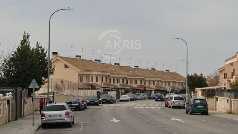 Maison de Ville en vente Seseña, Toledo. Ref: 15523. Inmobiliaria Akris