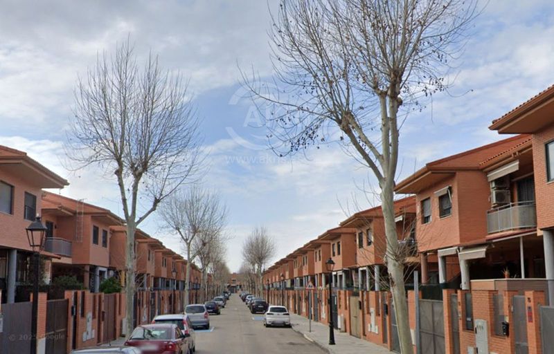 Adosado en venta Seseña, Toledo. Ref: 15526. Inmobiliaria Akris