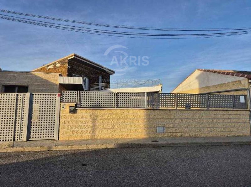 Chalet Independiente en venta Galvez, Toledo. Ref: 15540. Inmobiliaria Akris