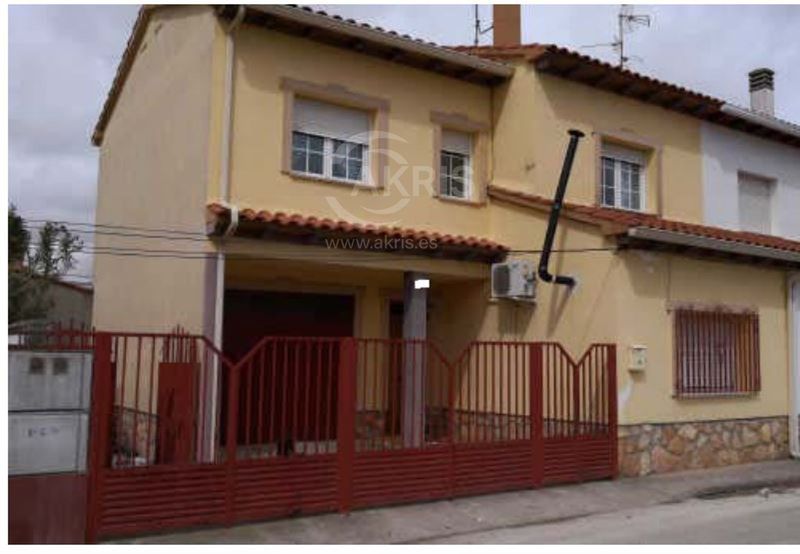Casa en venta Villanueva De Alcardete, Toledo. Ref: 15559. Inmobiliaria Akris