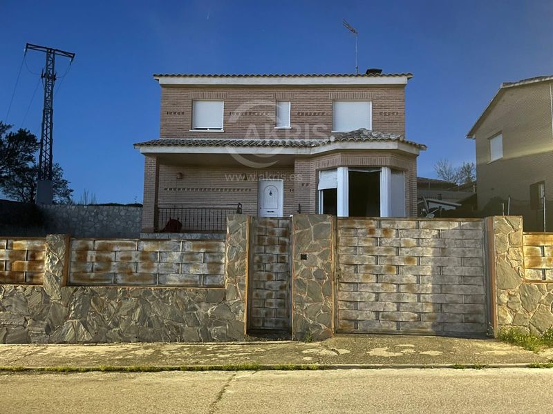 Casa en venta Méntrida, Toledo. Ref: 15601. Inmobiliaria Akris