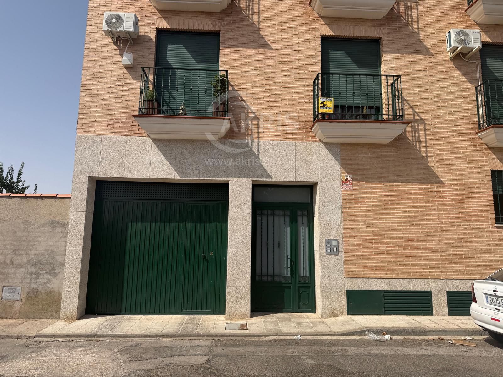 Piso en de 3 dormitorios en Fuensalida - Foto 2