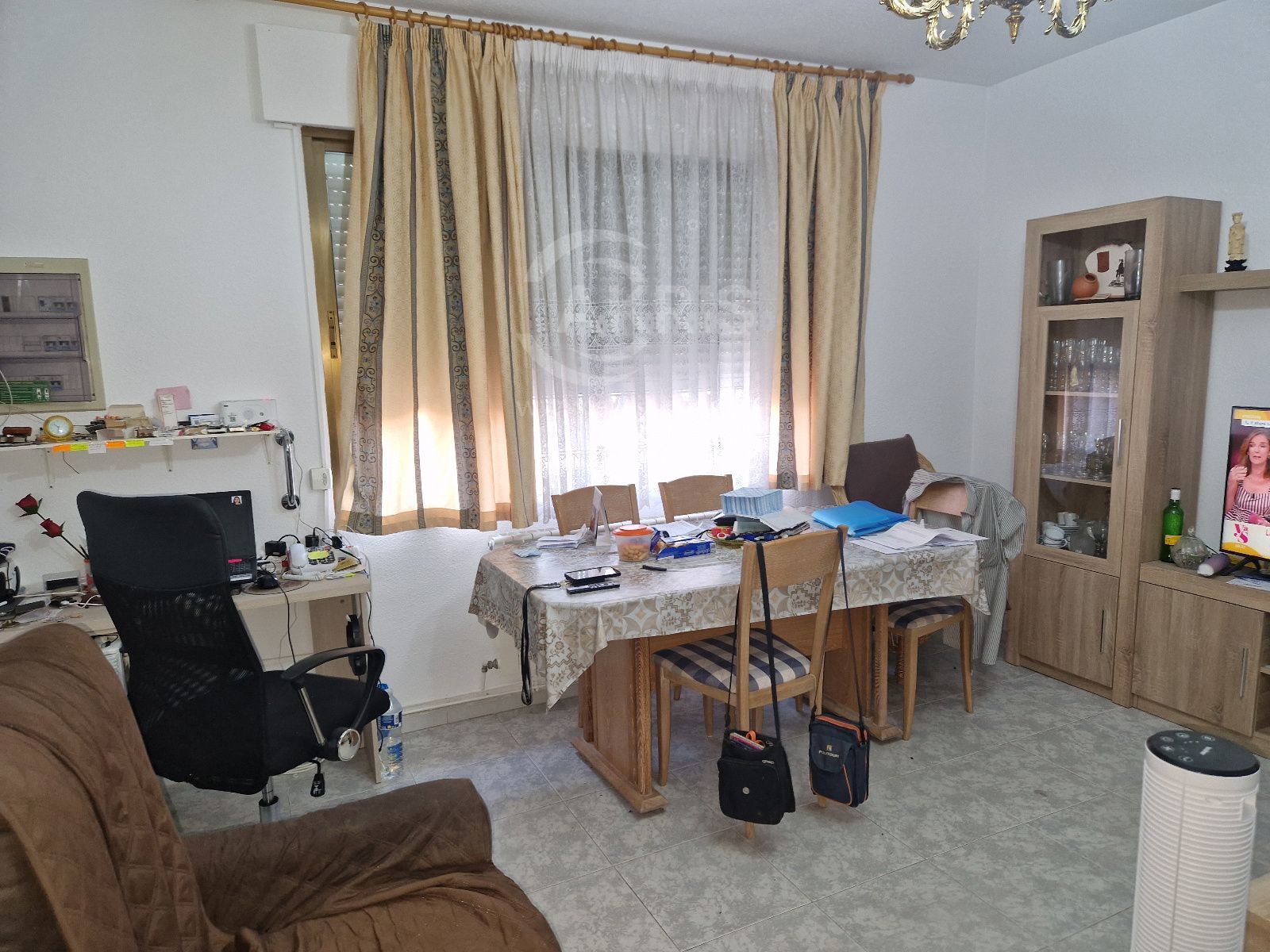 Casa amueblada con patio y 4 dormitorios en Mocejón – ¡Lista para entrar a vivir!
