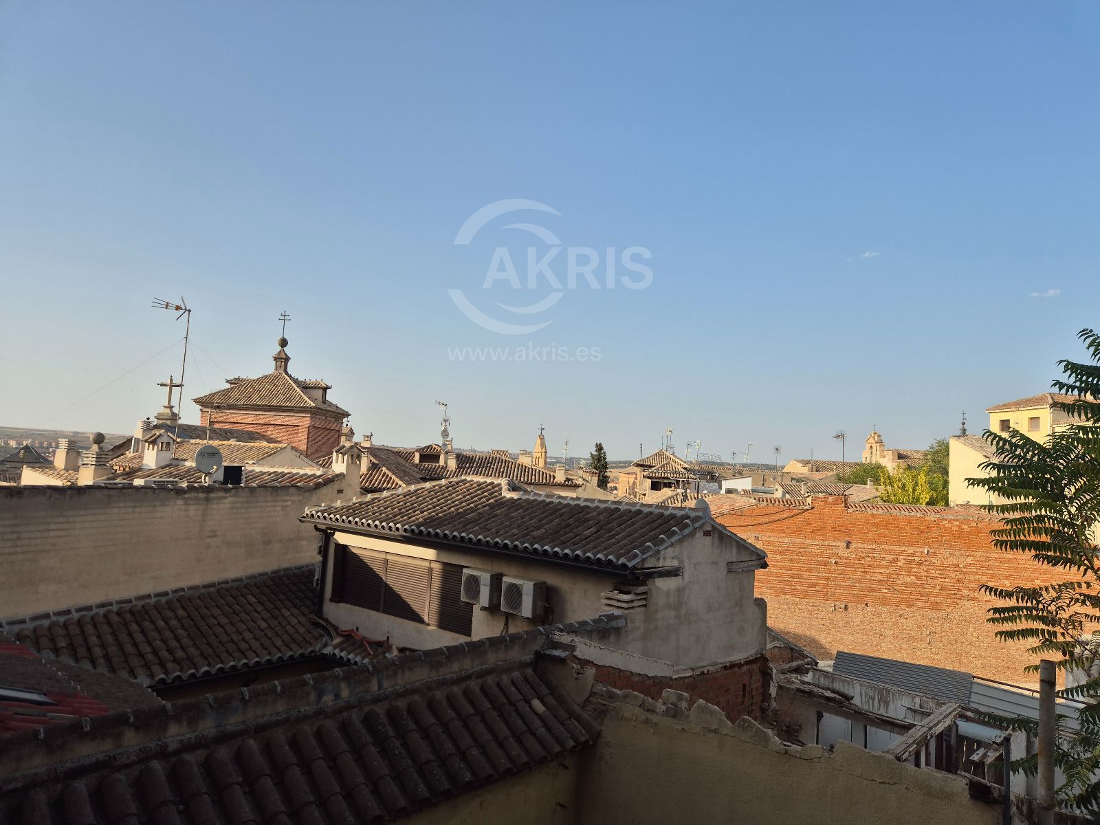 # Piso reformado en alquiler junto a la Universidad de Toledo – Calle Esteban Illán