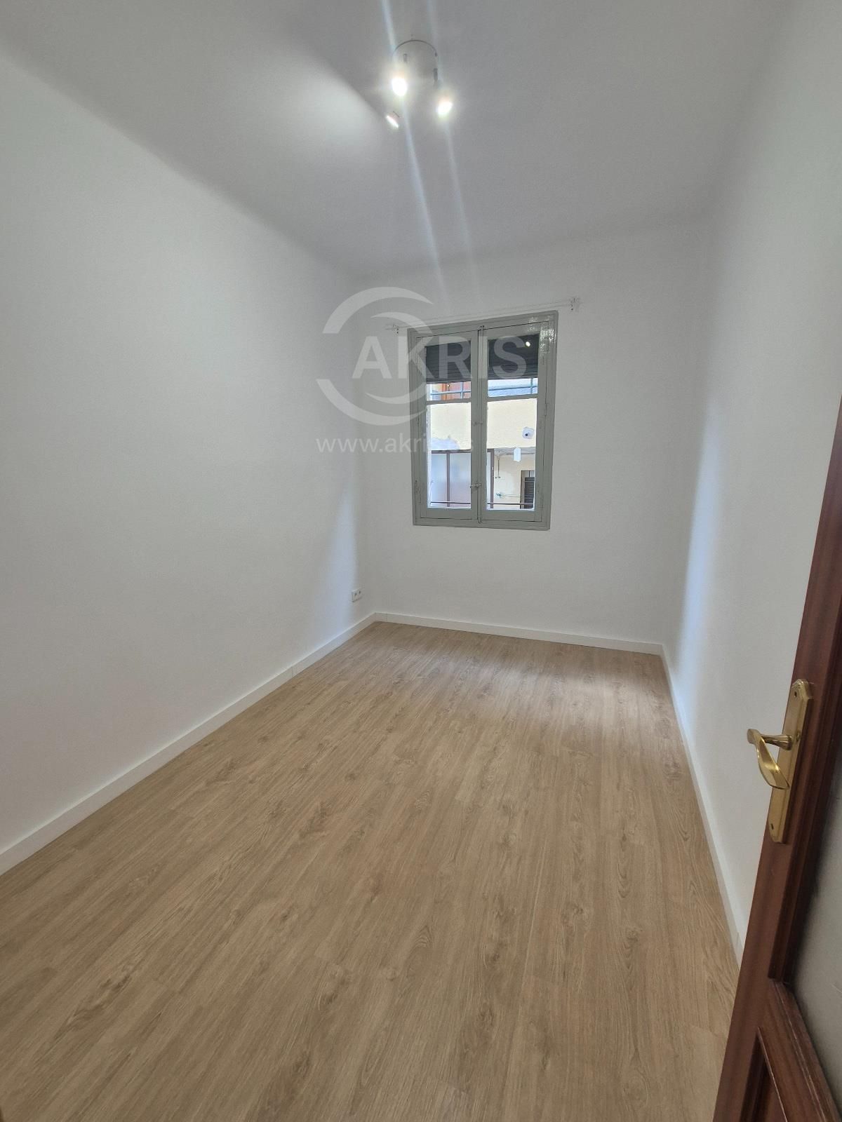 # Piso reformado en alquiler junto a la Universidad de Toledo – Calle Esteban Illán