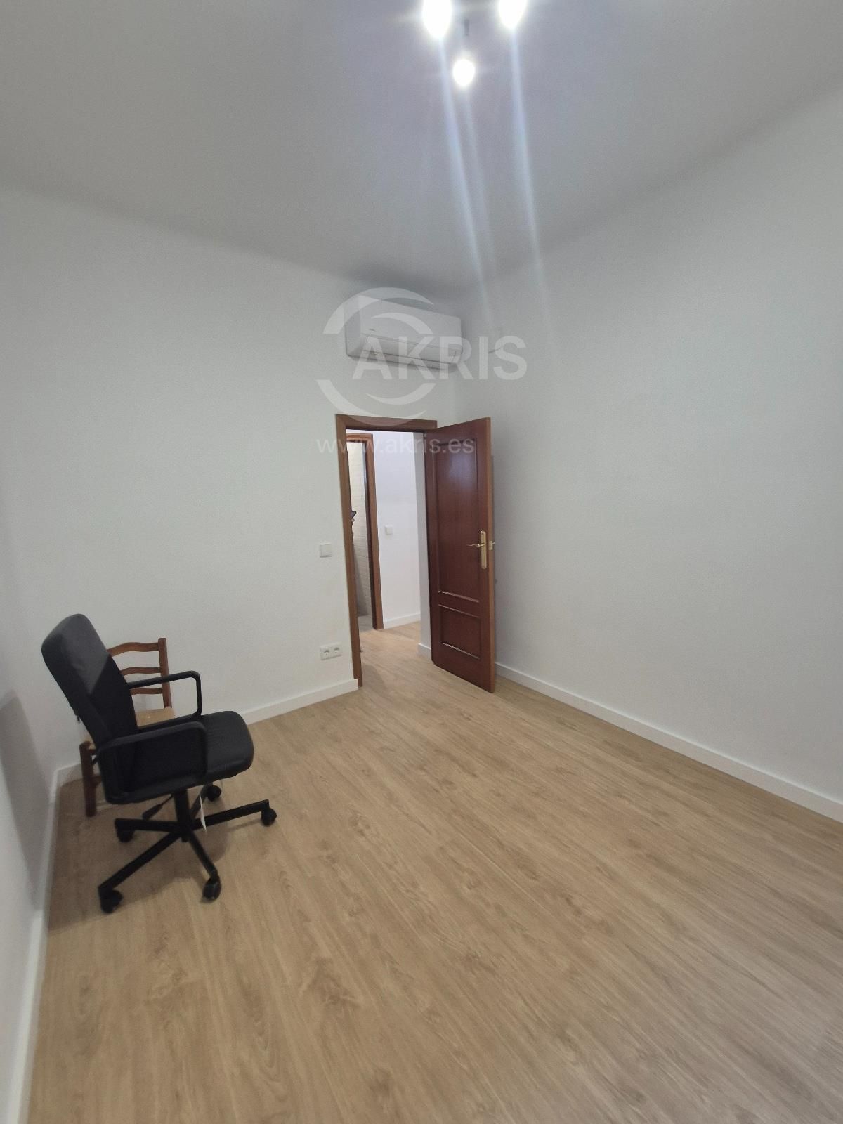 # Piso reformado en alquiler junto a la Universidad de Toledo – Calle Esteban Illán