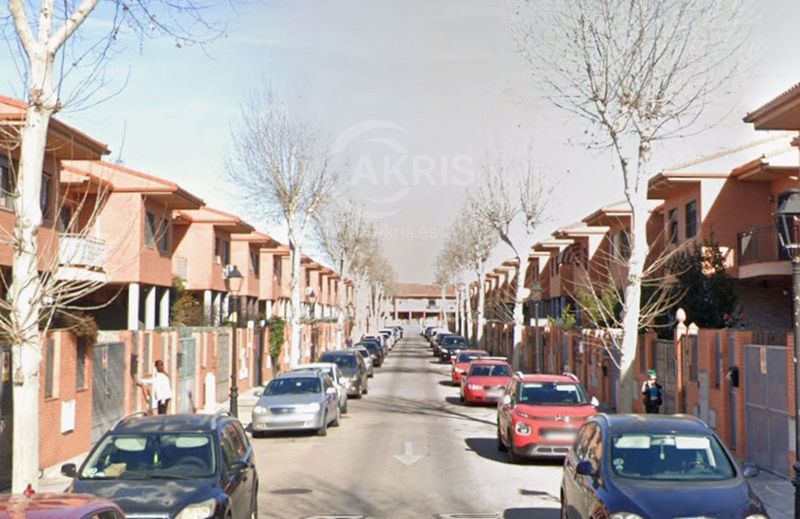 Maison de ville en vente Seseña, Toledo. Ref: 15811. Inmobiliaria Akris