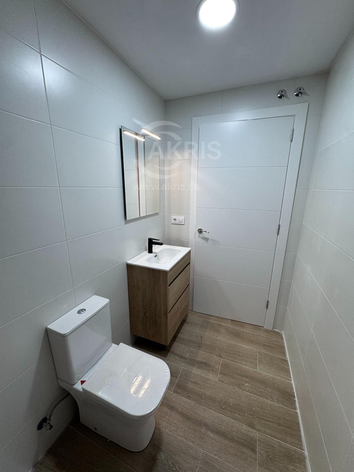 Piso reformado en el centro de Blanes - Foto 8