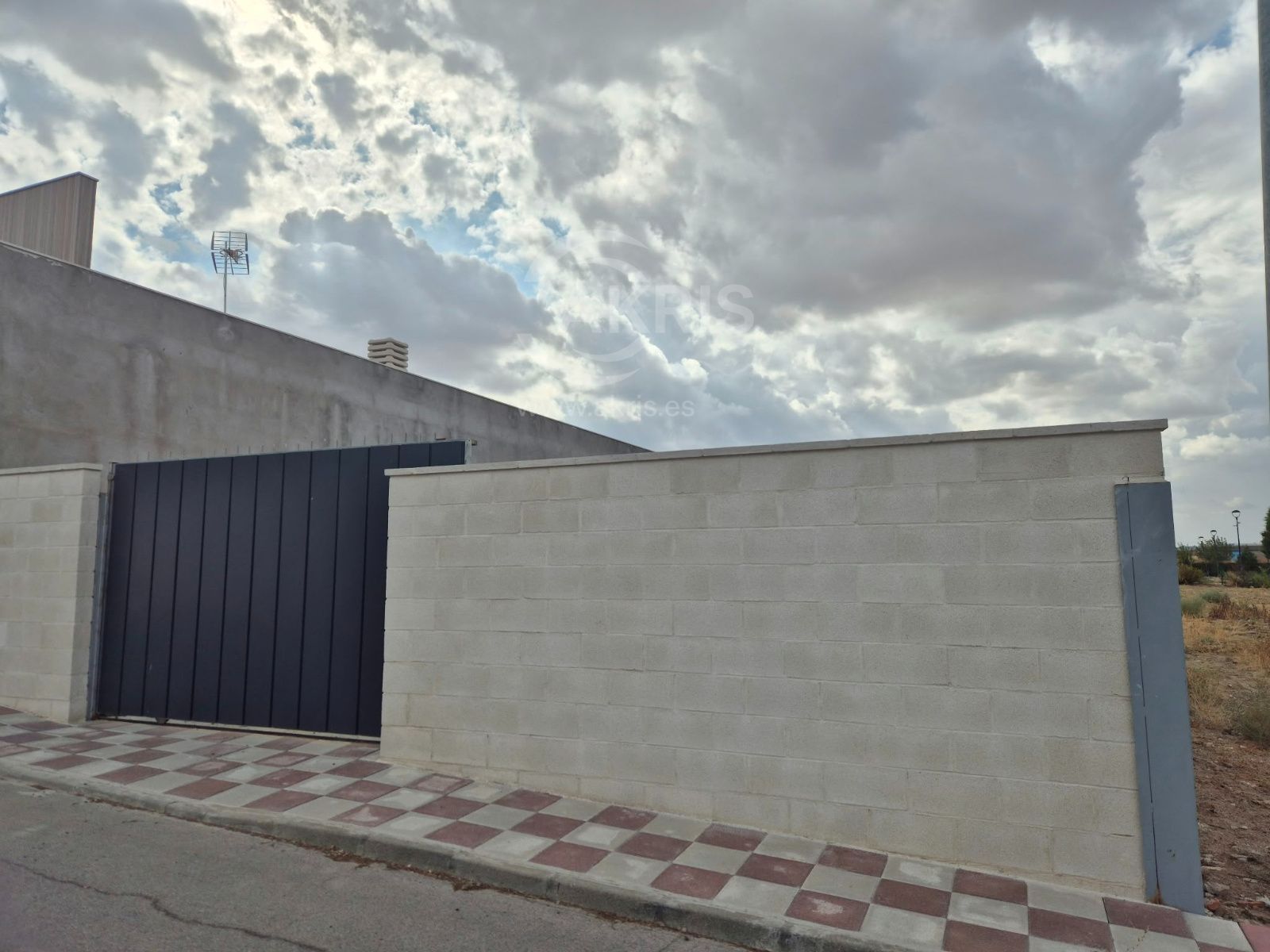 OPORTUNIDAD | Parcela de 217m² en Mocejón - ¡Lista para construir y con mejoras ya realizadas! - Foto 2
