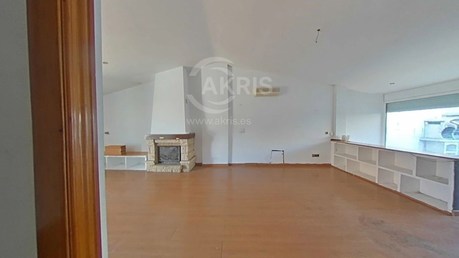 Chalet adosado en venta en calle Emporda - Blanes - Foto 3