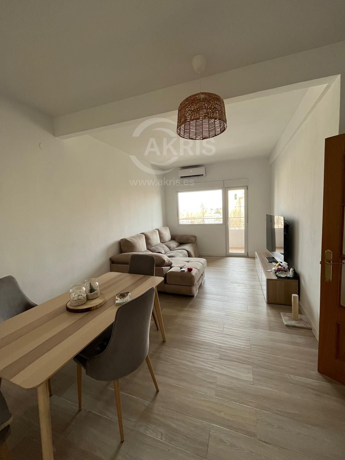Piso reformado en excelente ubicación - Foto 1
