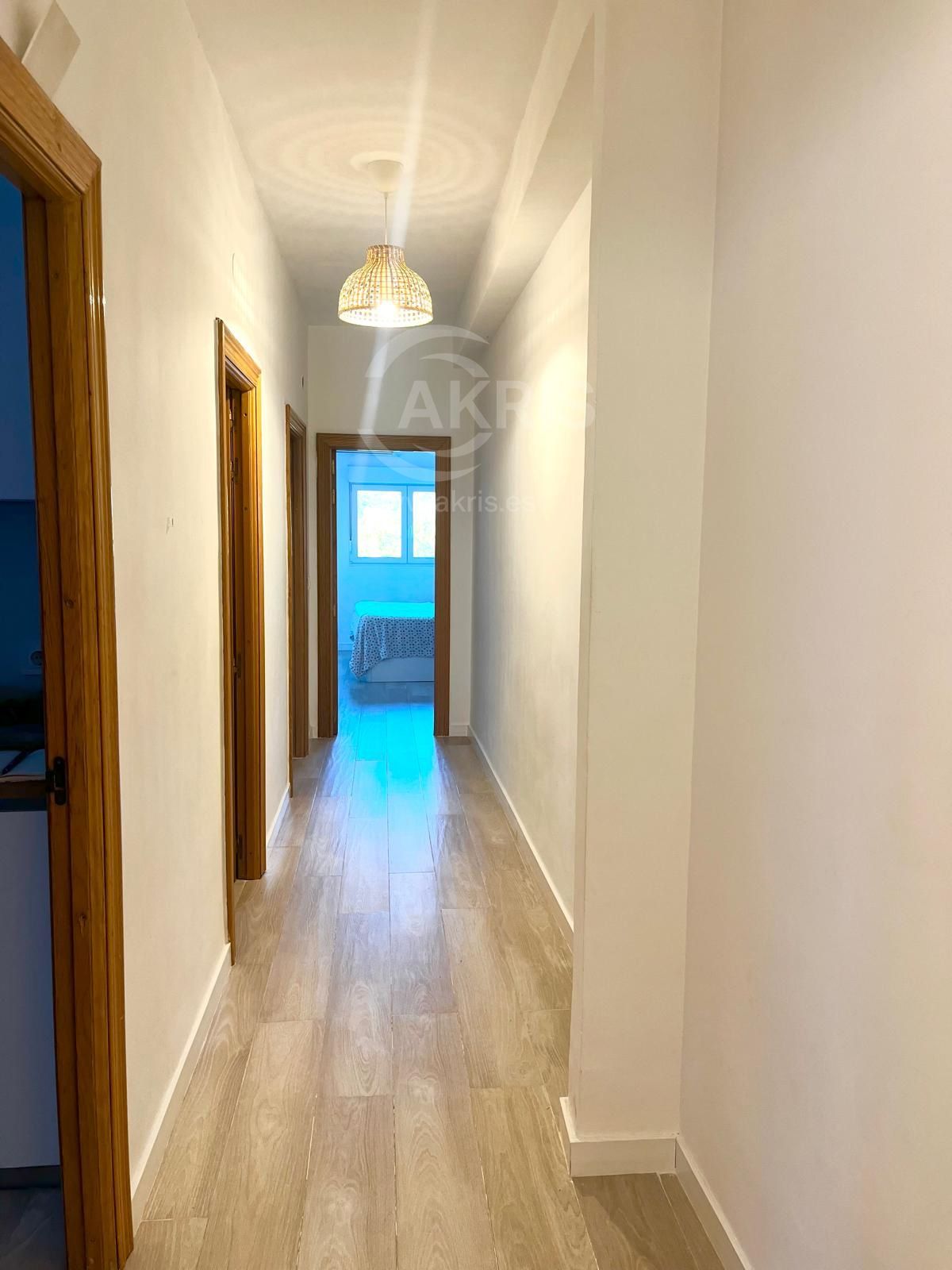 Piso reformado en excelente ubicación - Foto 11