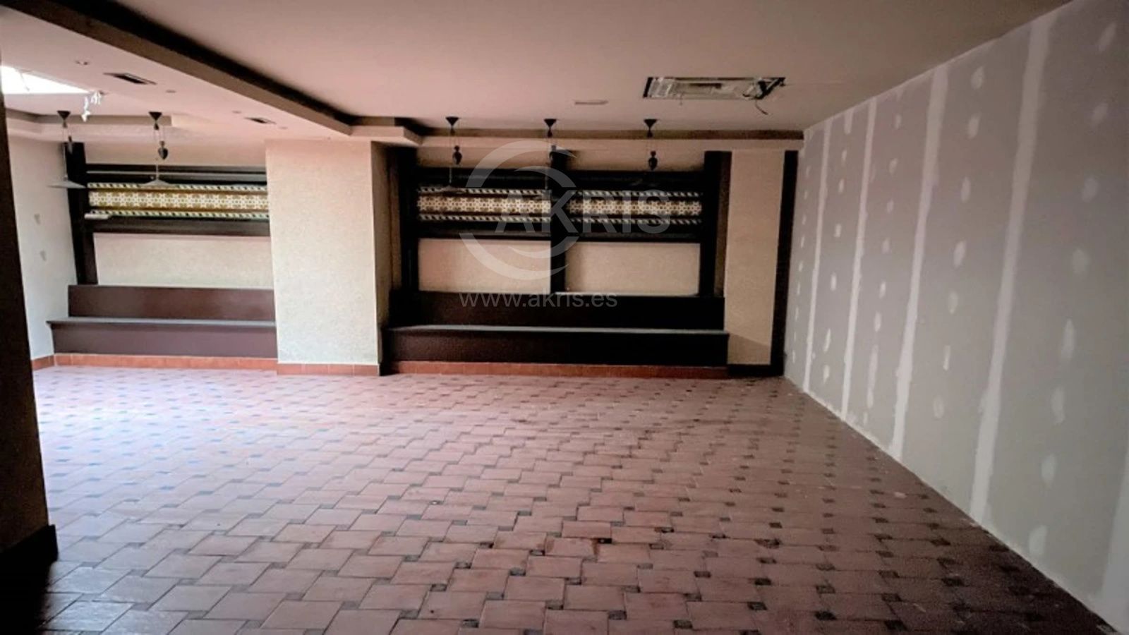 2 LOCALES EN VENTA EN TARRAGONA