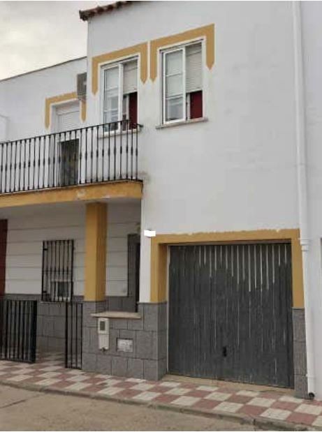Chalet Independiente en venta Alange, Badajoz. Ref: 2494. Inmobiliaria Akris