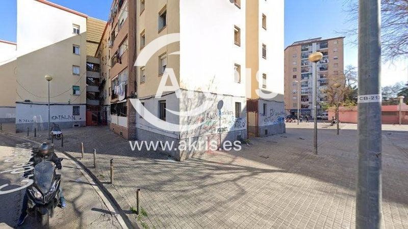 Appartamento in vendita Santa Coloma de Gramenet, Barcelona. Ref: 2511. Inmobiliaria Akris