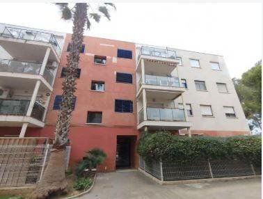 Piso en venta Riba-Roja De Túria, Valencia. Ref: 2682. Inmobiliaria Akris