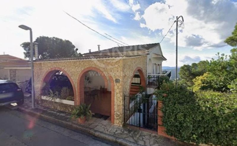 Villa Indipendenti in vendita Lloret de Mar, Girona. Ref: 2710. Inmobiliaria Akris
