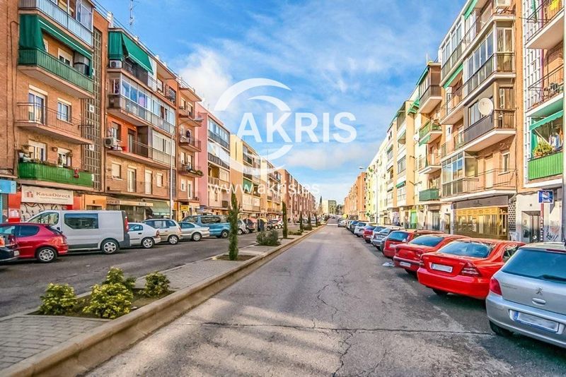 Local Comercial en venta Madrid. Ref: 6095. Inmobiliaria Akris