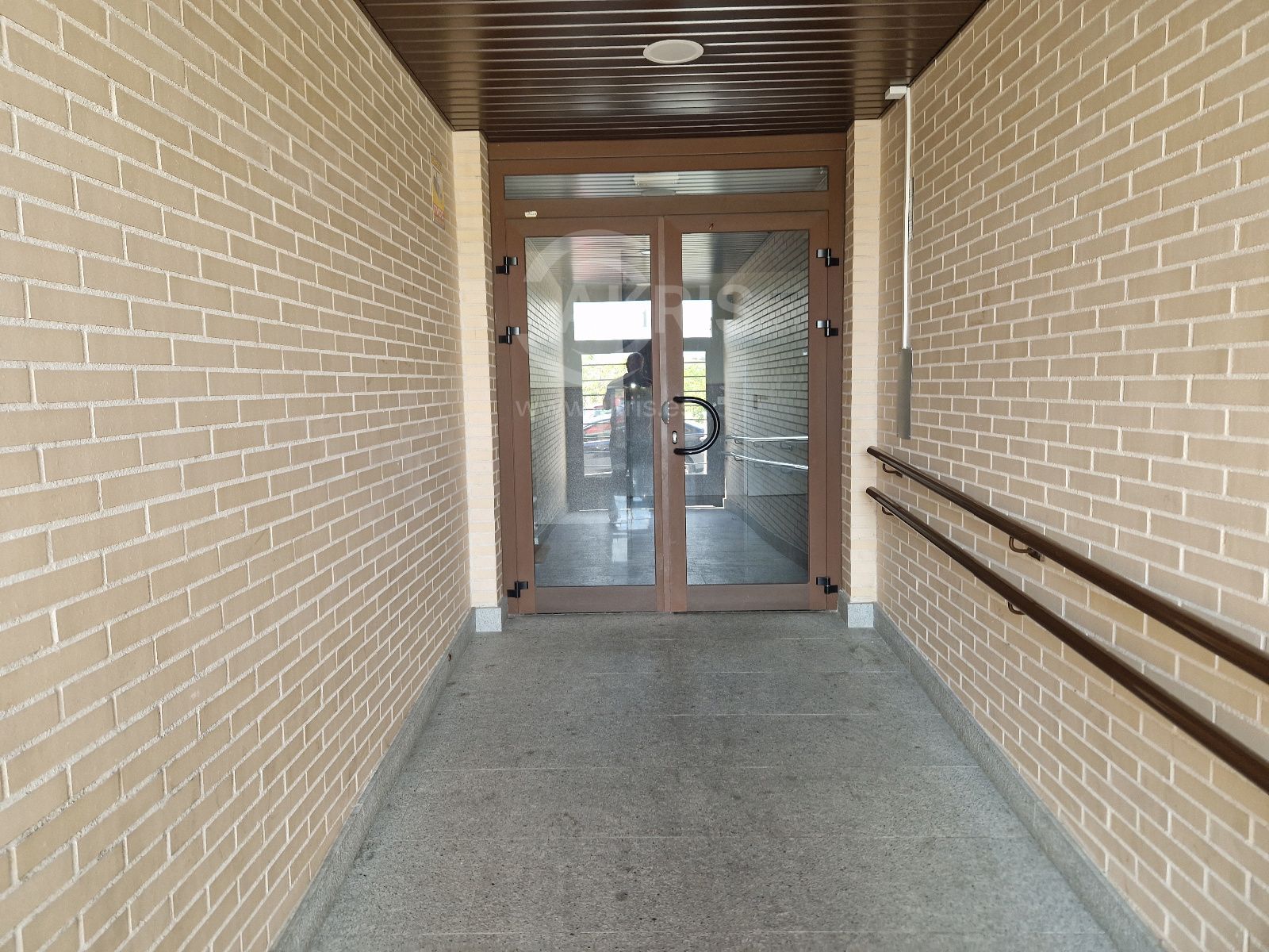 Luminoso piso de 94m² con garaje junto al hospital de las 3 culturas– Totalmente amueblado