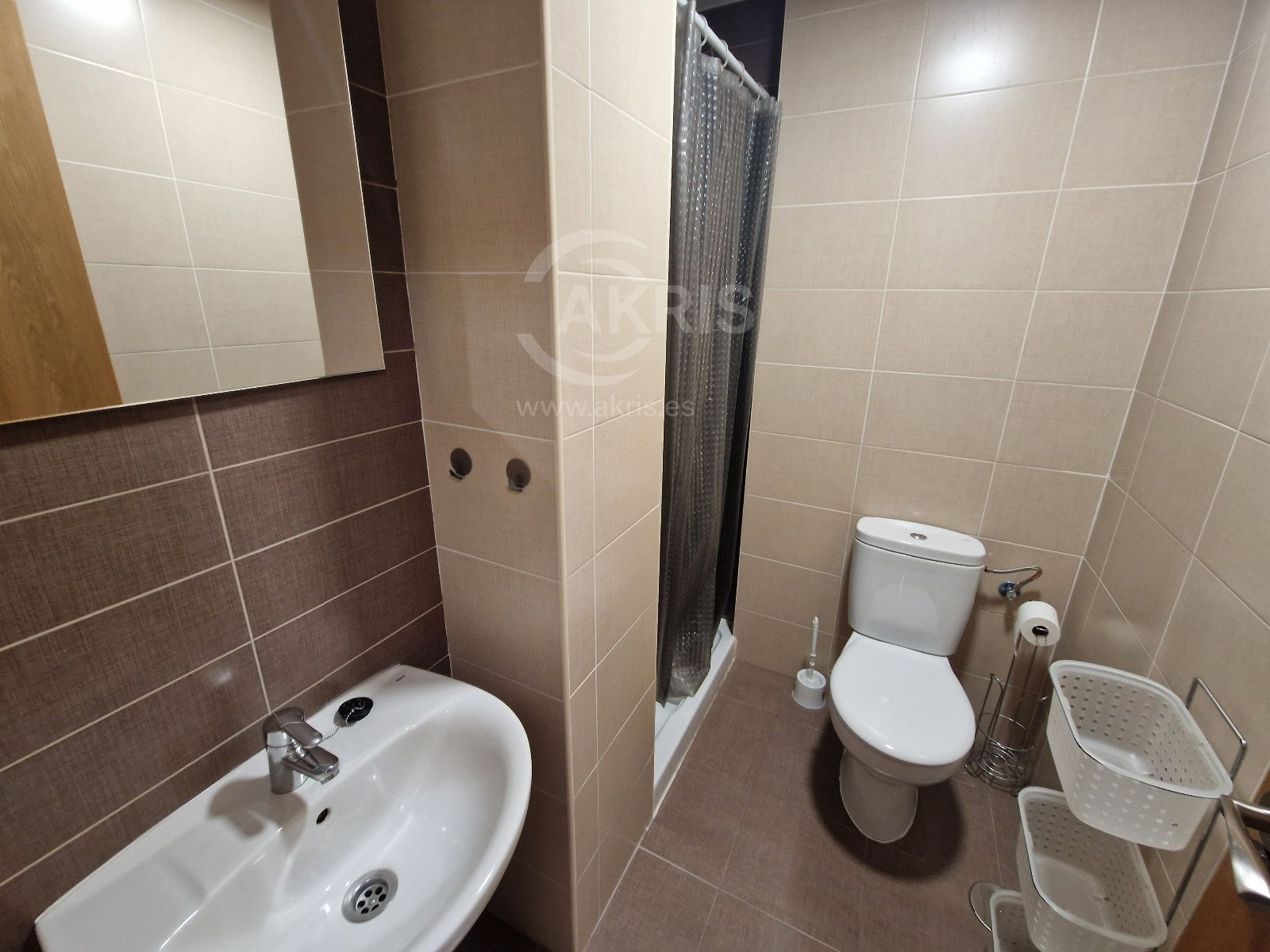 Luminoso piso de 94m² con garaje junto al hospital de las 3 culturas– Totalmente amueblado