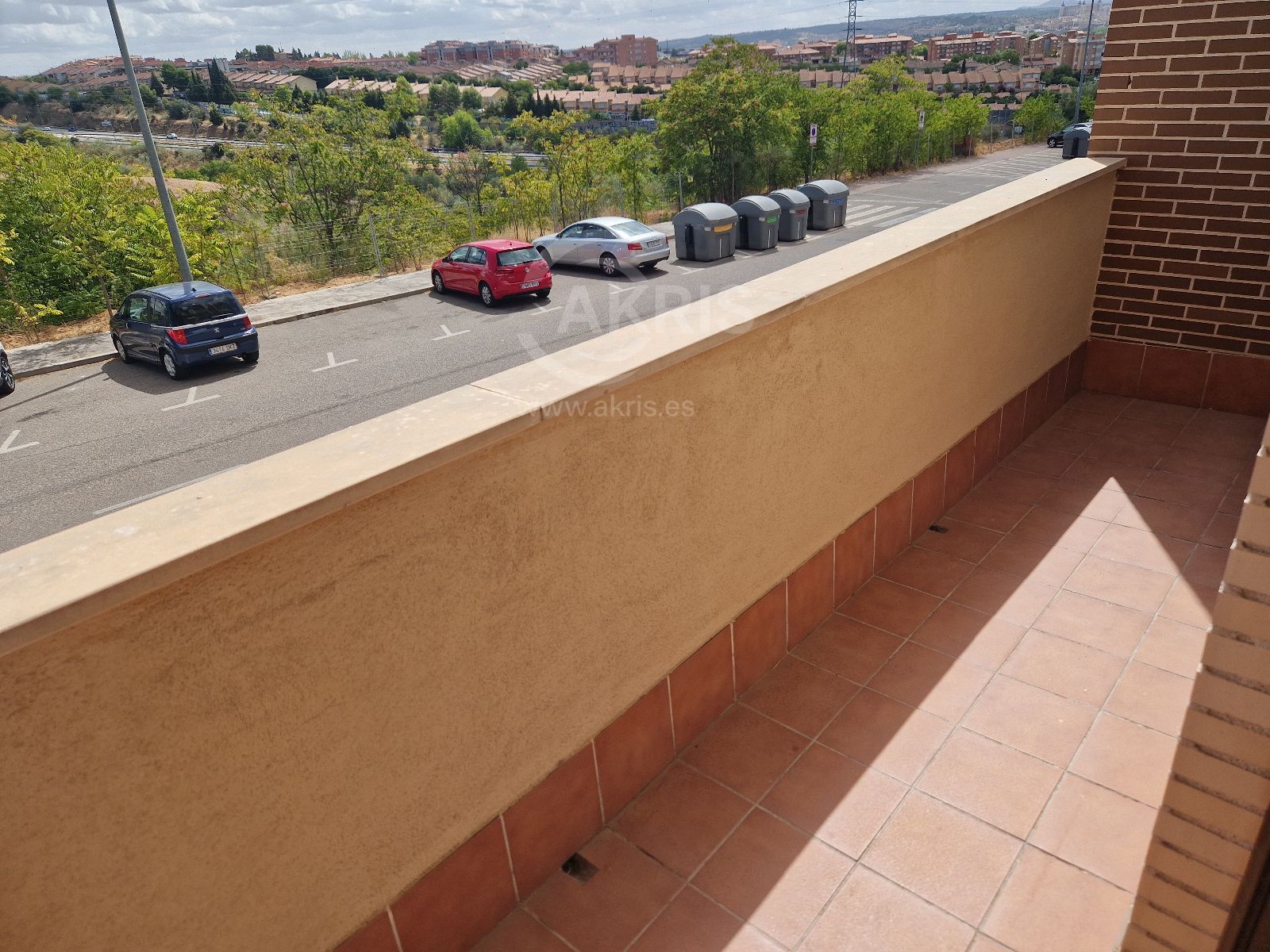 Luminoso piso de 94m² con garaje junto al hospital de las 3 culturas– Totalmente amueblado