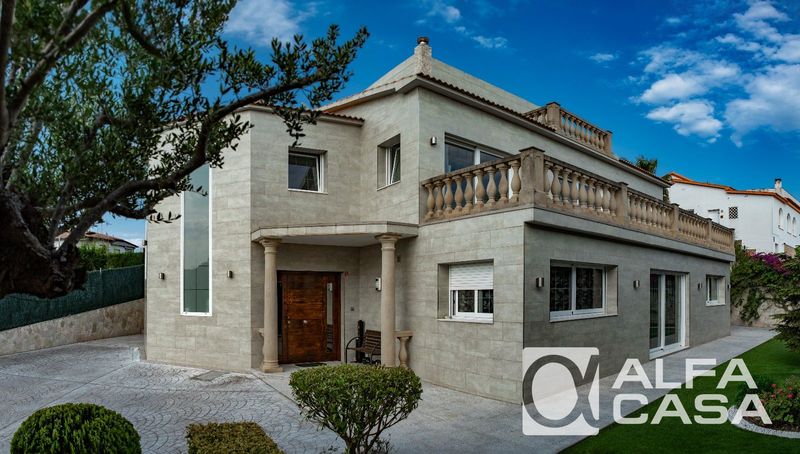 Maison en vente Lloret de Mar, Girona. Ref: 1195. Alfa Casa