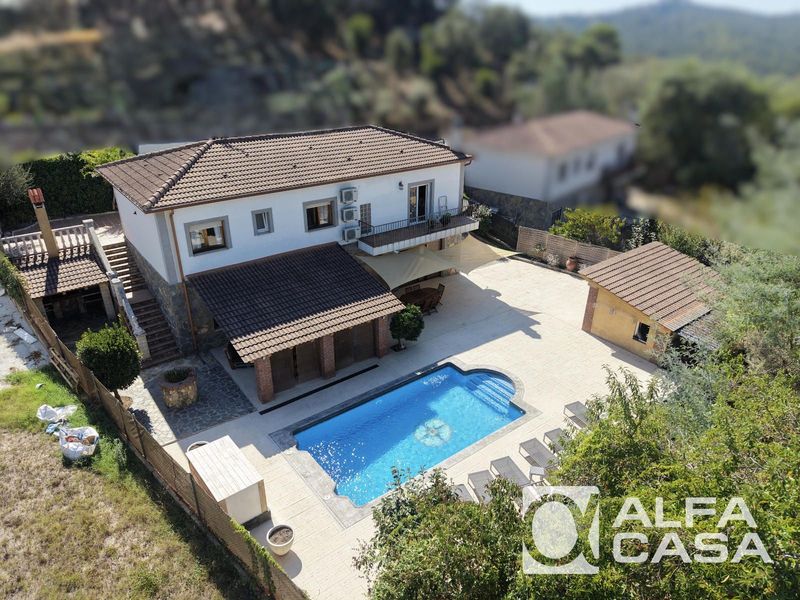 House for sale Vidreres, Girona. Ref: 2457. Alfa Casa