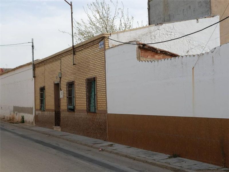 Chalet Independiente en venta San Clemente, Cuenca. Ref: 1135. ALFA FINCAS