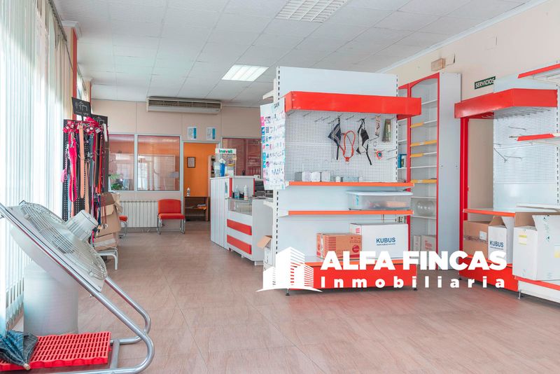 Local Comercial en venta San Clemente, Cuenca. Ref: 2389. ALFA FINCAS