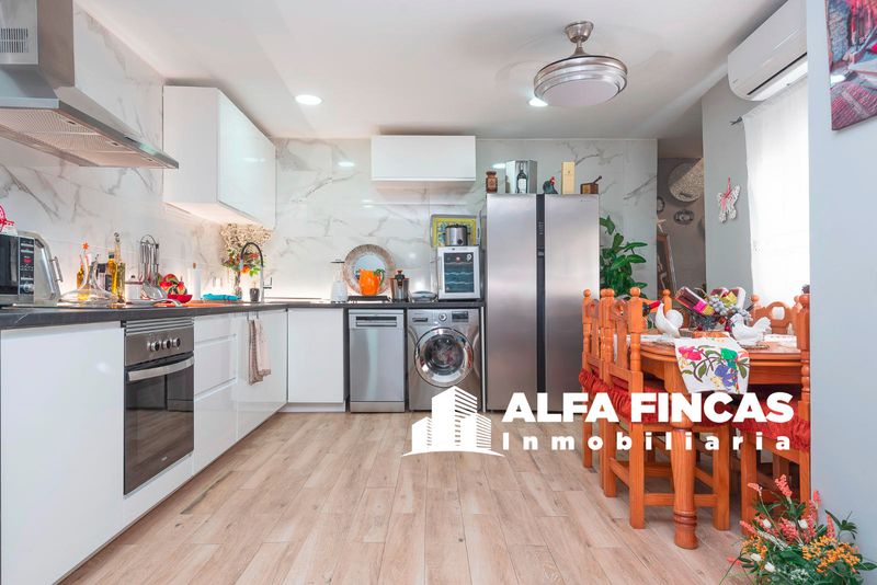 Chalet Independiente en venta Vara De Rey, Cuenca. Ref: 2435. ALFA FINCAS