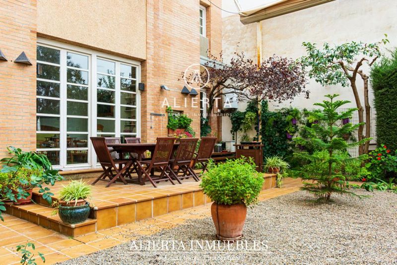 Casa en venta Zaragoza. Ref: 105822944. Inmobiliaria Alierta