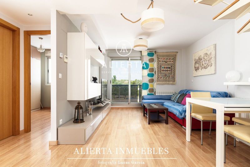 Dúplex en venta Zaragoza. Ref: 105823044. Inmobiliaria Alierta