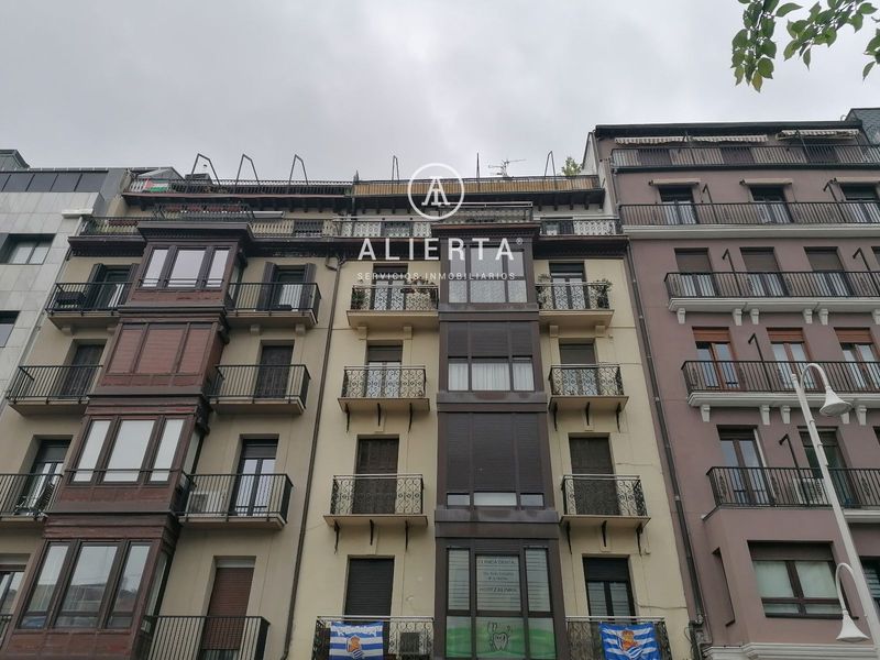 Piso en venta Donostia-San Sebastian, Guipuzcoa. Ref: 105823056. Inmobiliaria Alierta
