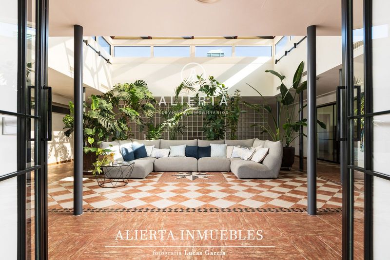 Chalet Independiente en venta Zaragoza. Ref: 105823079. Inmobiliaria Alierta